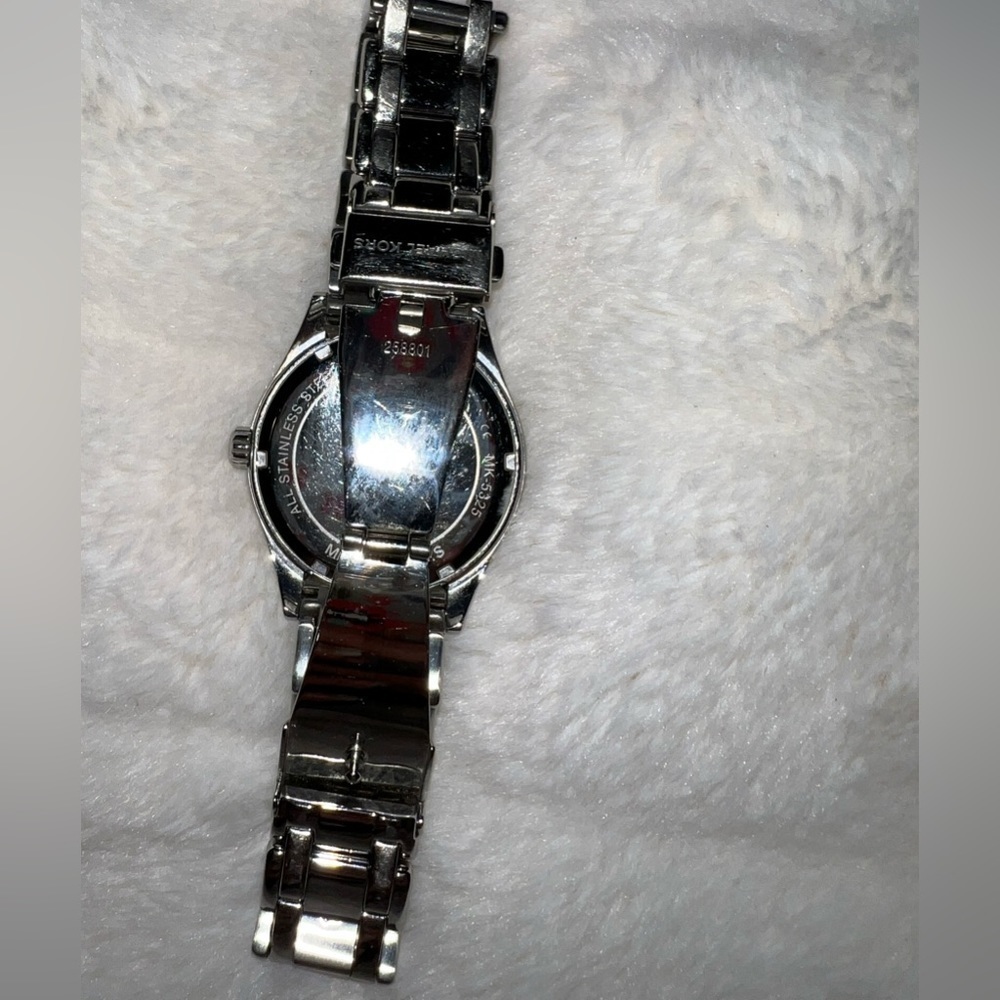 Michael Kors watch - Picture 2 of 4